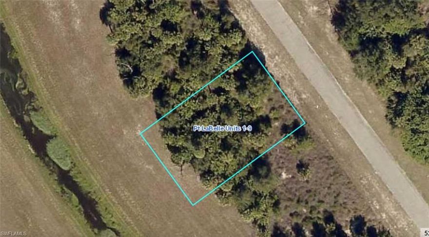 Priced to sell buildable lot in Port LaBelle Unit 2 with easy access to Helms Rd & Cowboy Way. Just minutes to the LaBelle Airport, shopping, dining, schools and recreation.