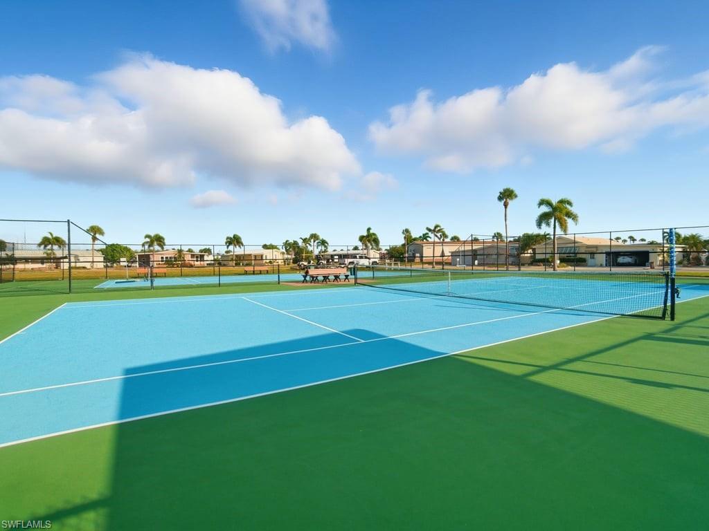 BAYSIDE ESTATES - Residential