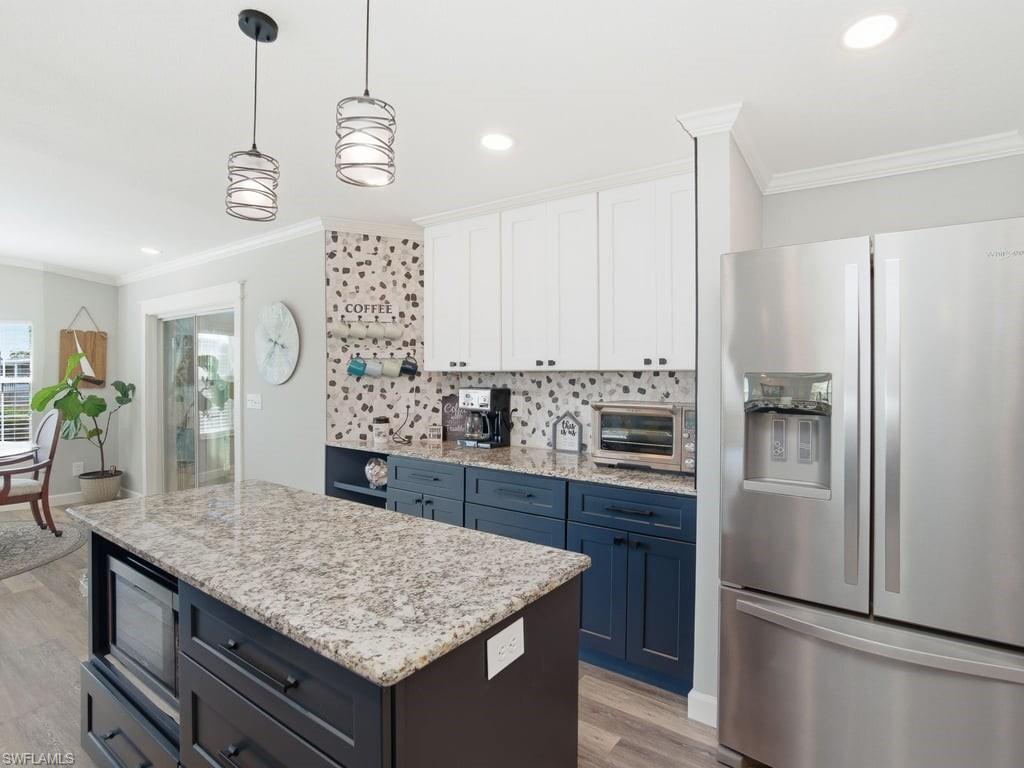 BAYSIDE ESTATES - Residential