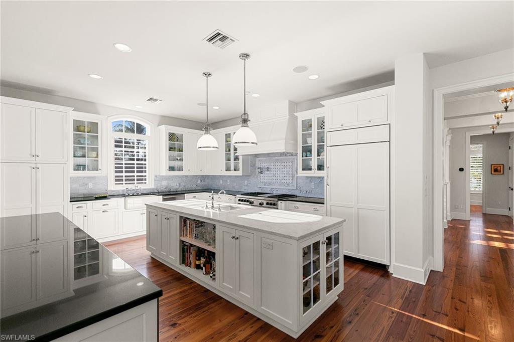 AQUALANE SHORES - Residential