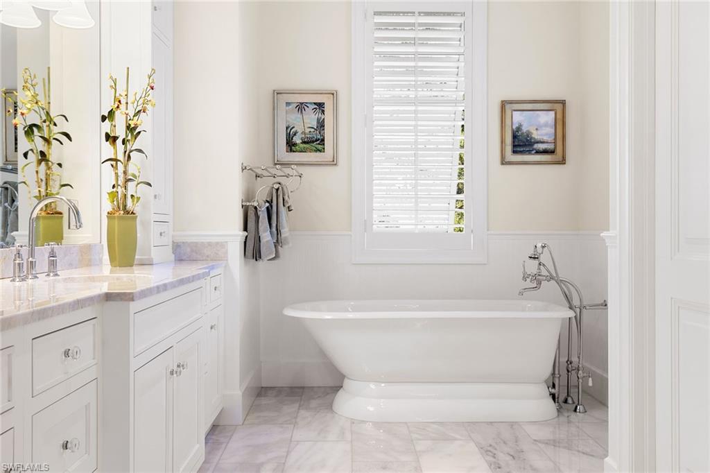 AQUALANE SHORES - Residential