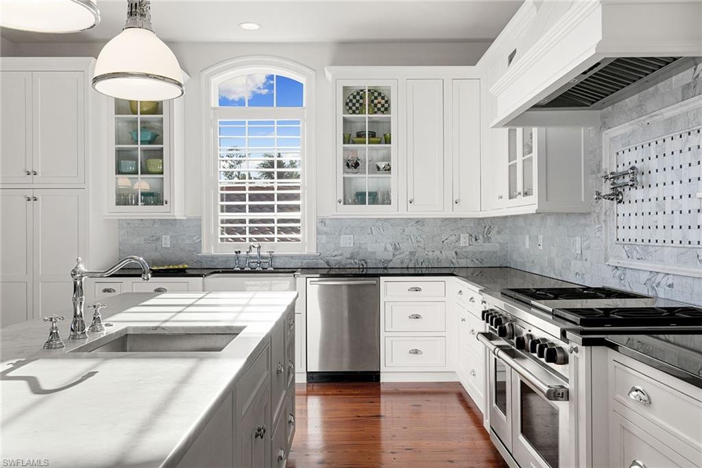 AQUALANE SHORES - Residential