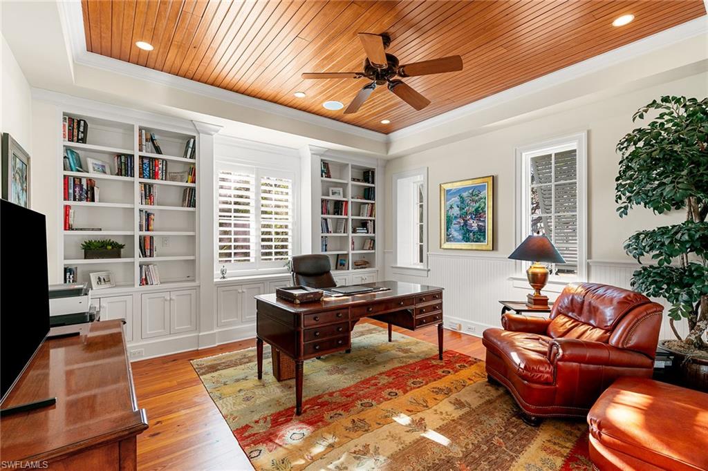 AQUALANE SHORES - Residential