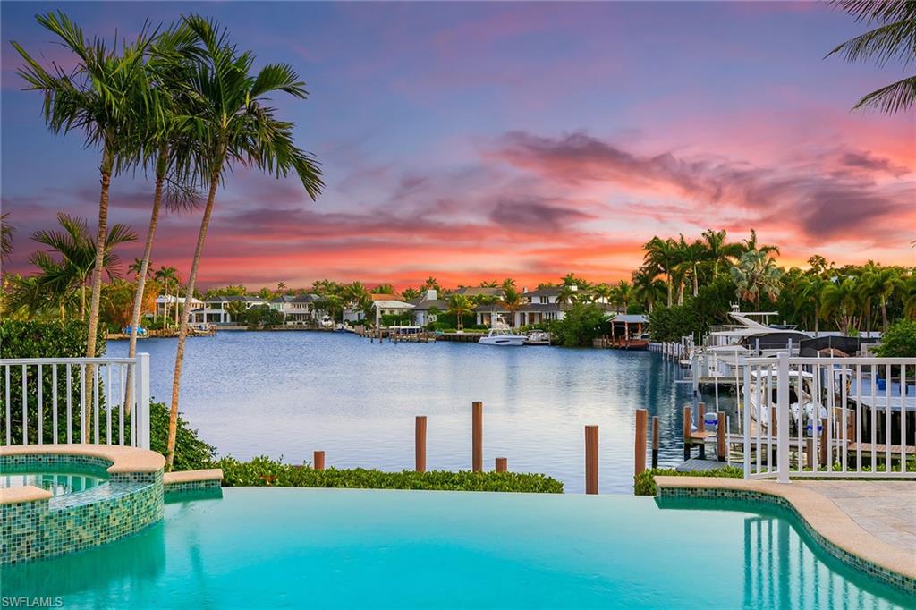 AQUALANE SHORES - Residential