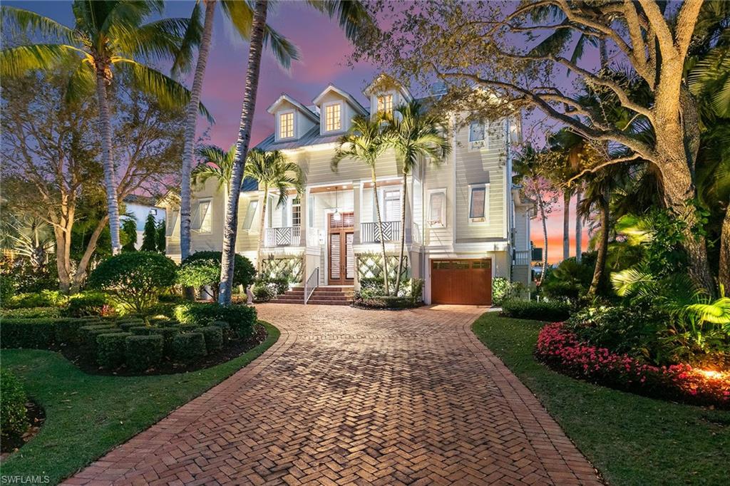 AQUALANE SHORES - Residential