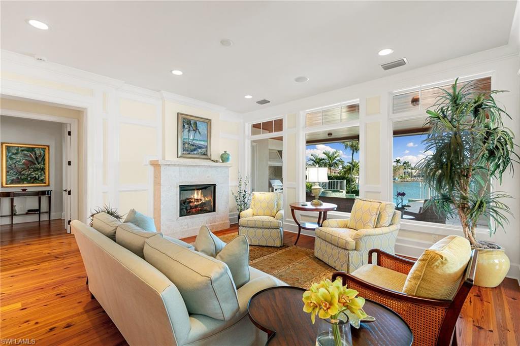 AQUALANE SHORES - Residential