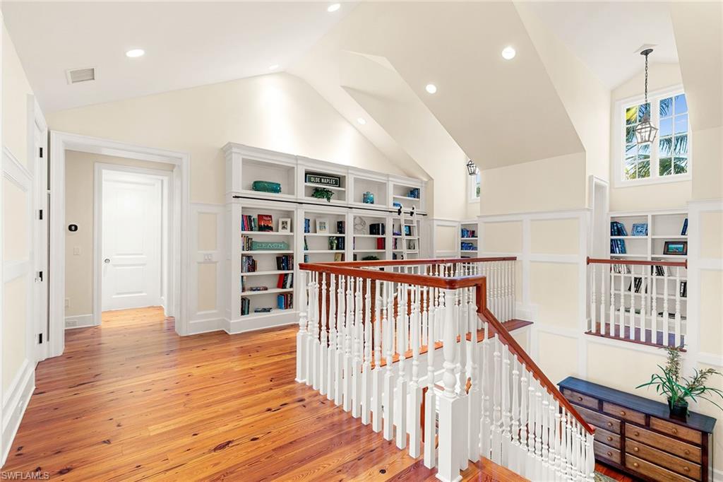 AQUALANE SHORES - Residential