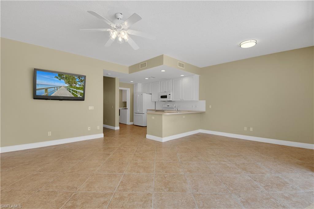 ISLAND WALK - Residential