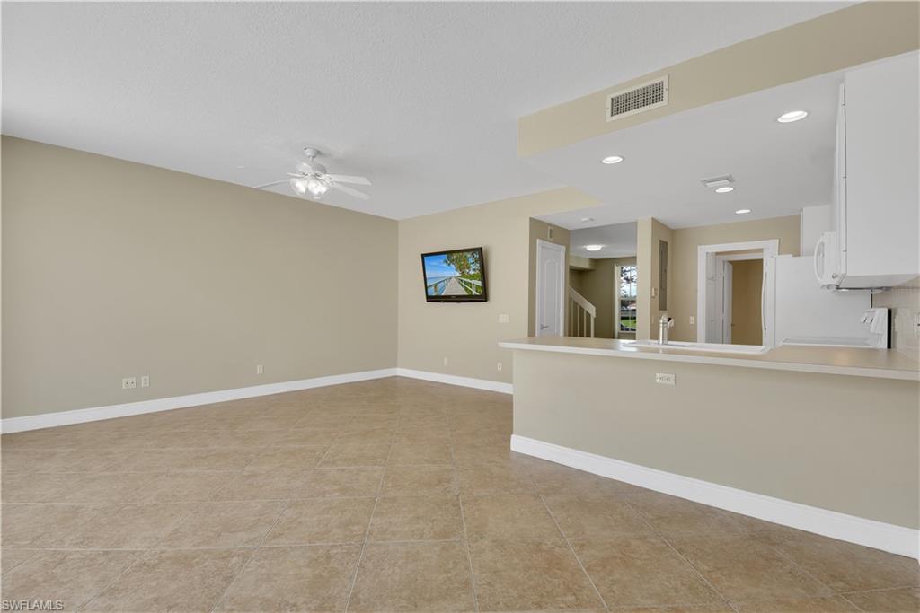 ISLAND WALK - Residential