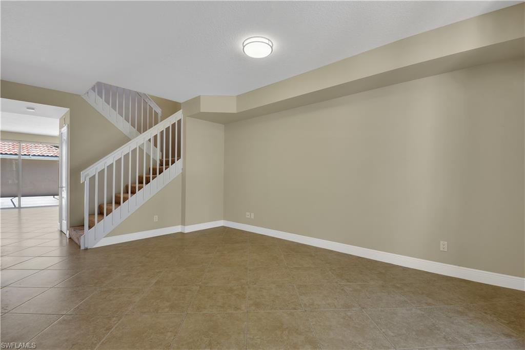 ISLAND WALK - Residential