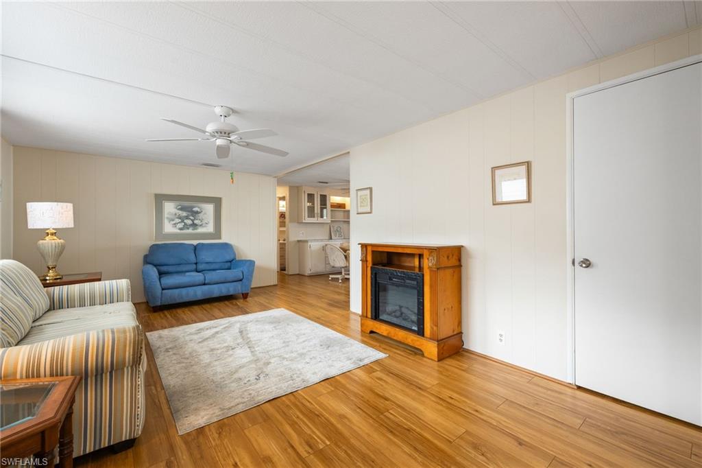 SIX LAKES COUNTRY CLUB - Residential