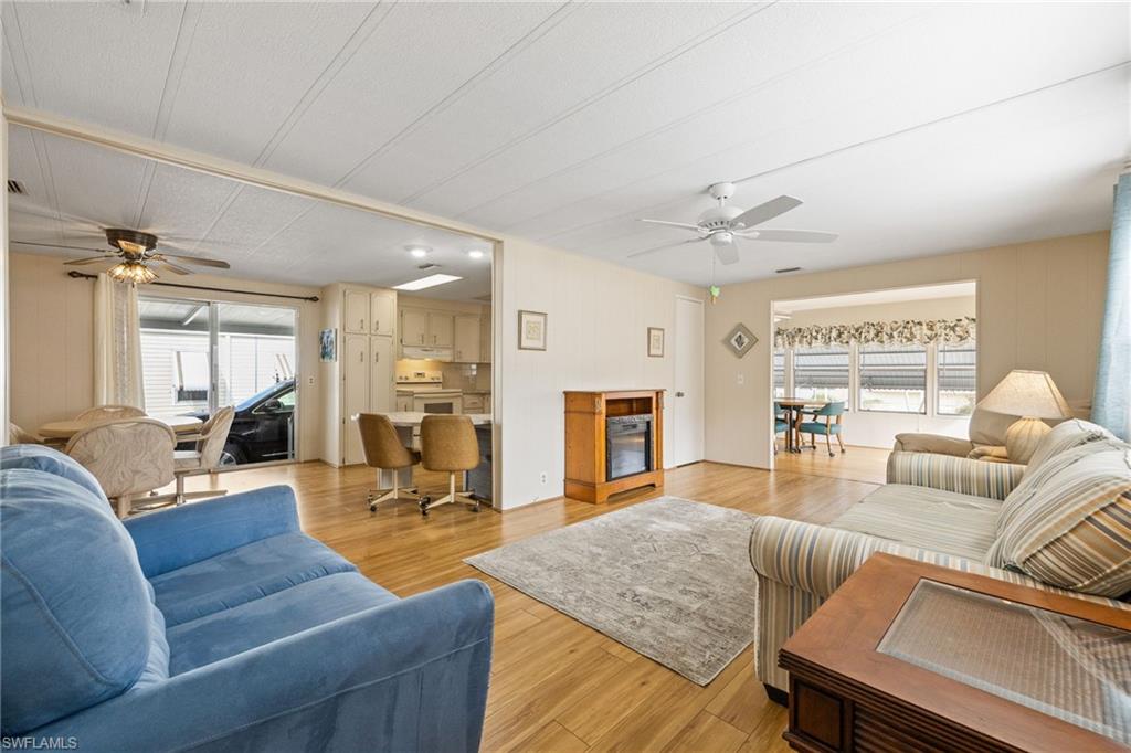 SIX LAKES COUNTRY CLUB - Residential