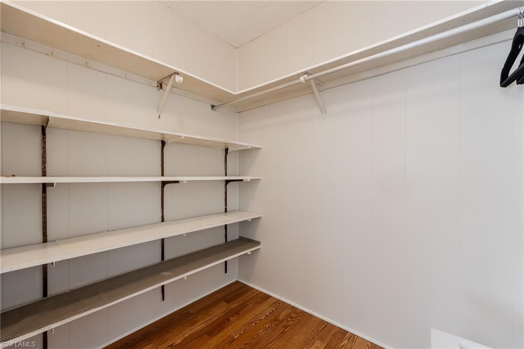 SIX LAKES COUNTRY CLUB - Residential