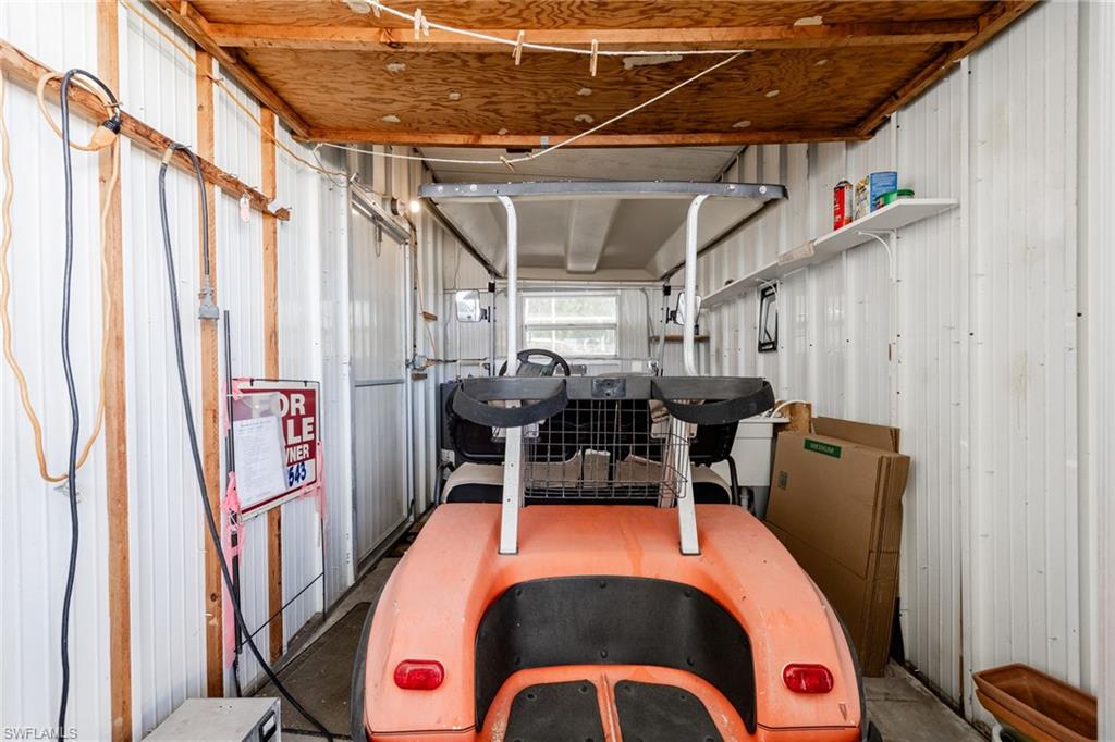 SIX LAKES COUNTRY CLUB - Residential