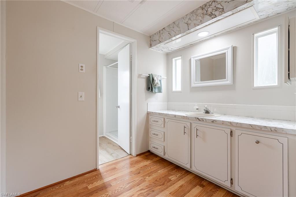 SIX LAKES COUNTRY CLUB - Residential