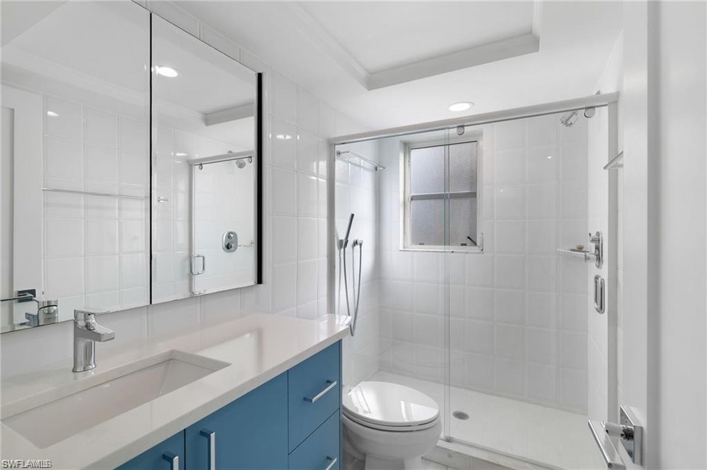 SUNSET BAY - Residential Lease