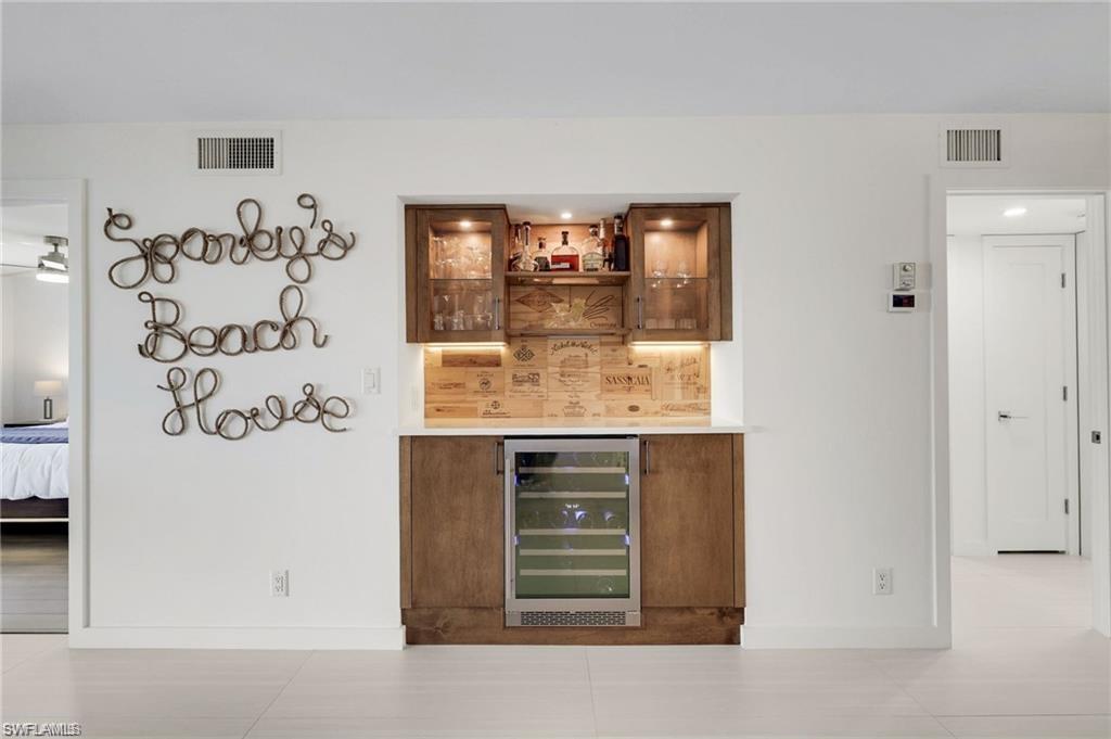 SUNSET BAY - Residential Lease