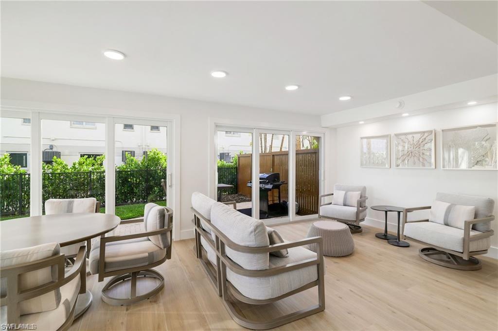 SUNSET BAY - Residential Lease