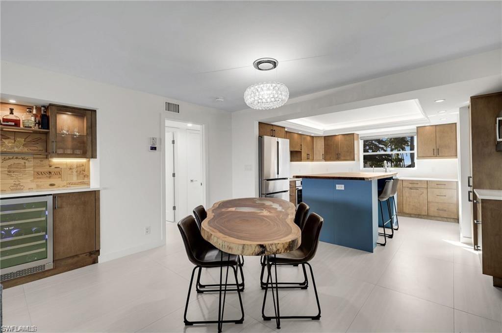 SUNSET BAY - Residential Lease