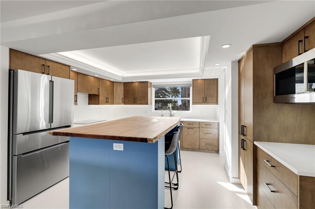 SUNSET BAY - Residential Lease