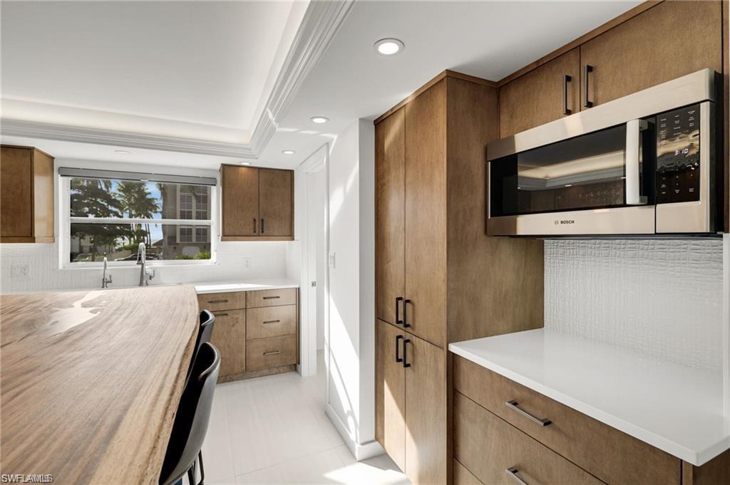 SUNSET BAY - Residential Lease