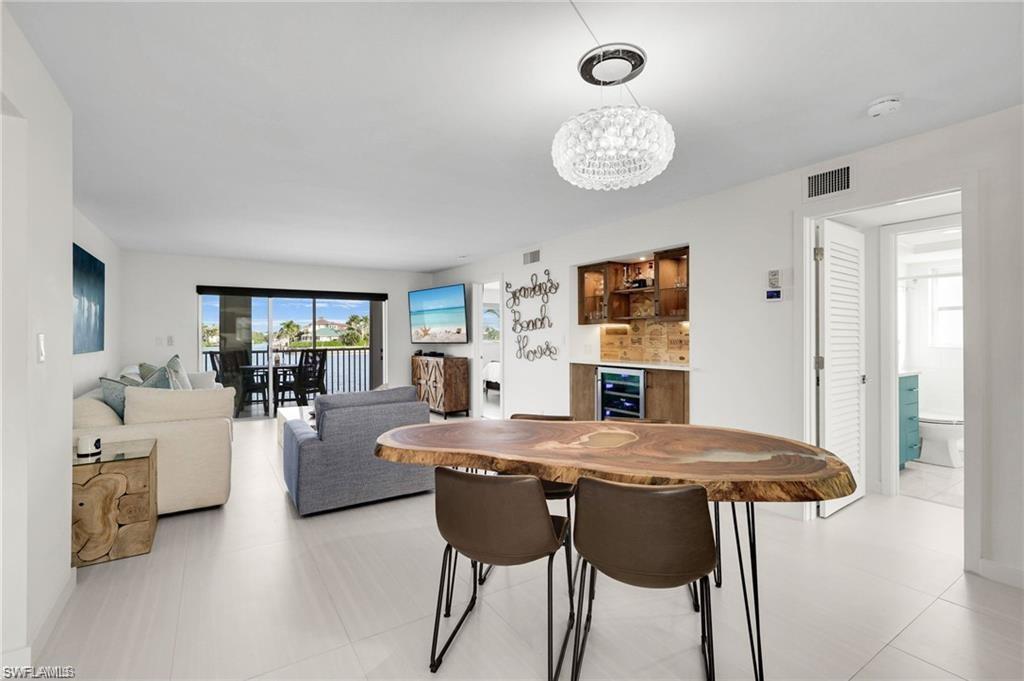 SUNSET BAY - Residential Lease