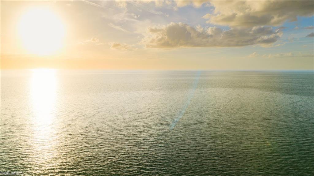 SUNSET BAY - Residential Lease