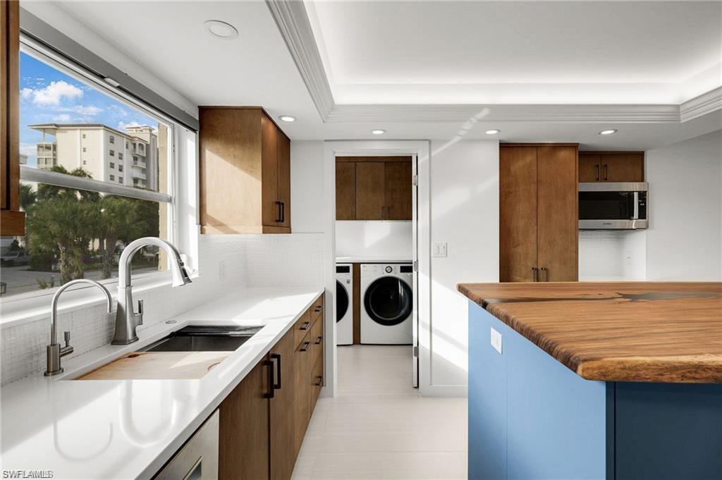 SUNSET BAY - Residential Lease