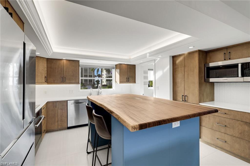 SUNSET BAY - Residential Lease