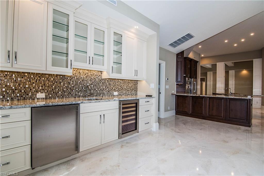 PELICAN BAY WOODS - Residential