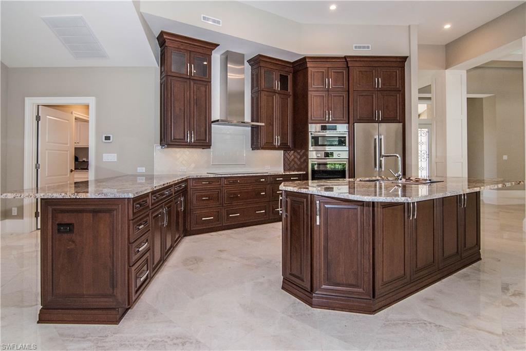 PELICAN BAY WOODS - Residential