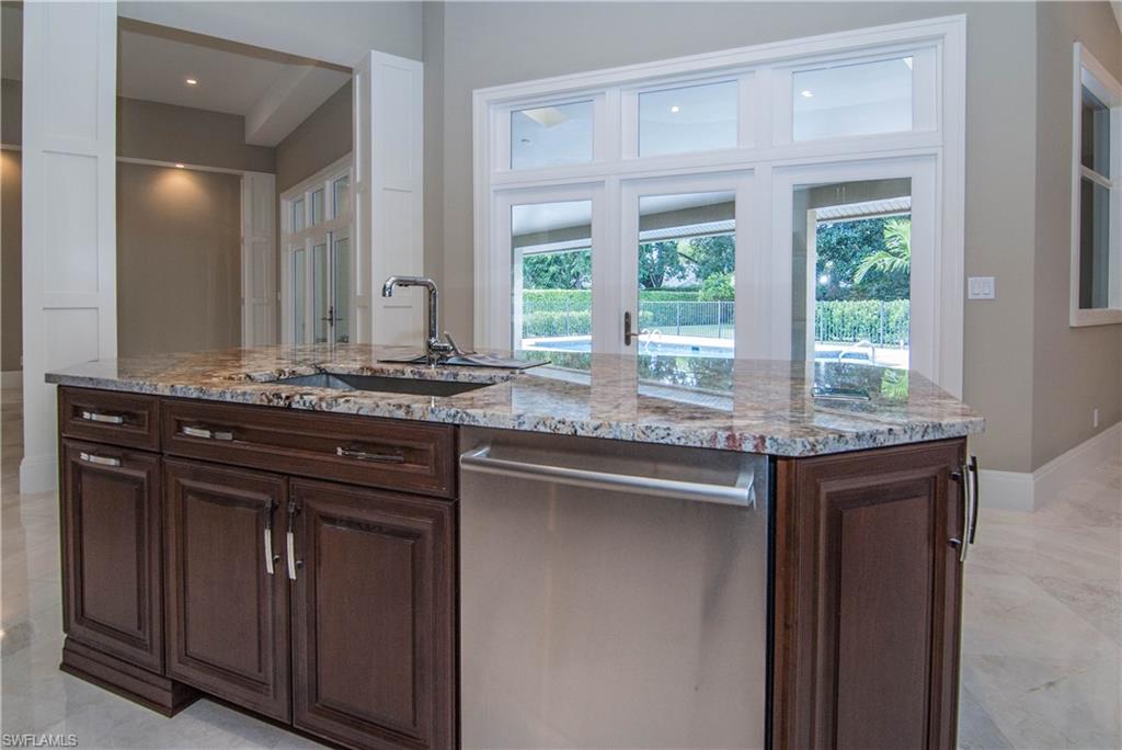 PELICAN BAY WOODS - Residential