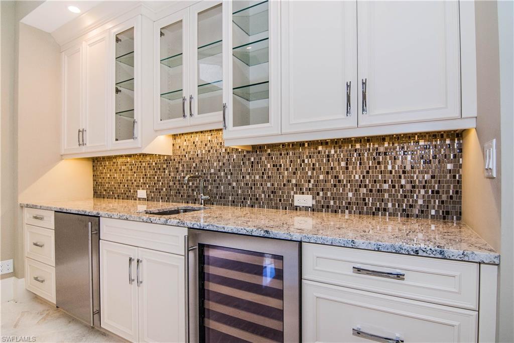 PELICAN BAY WOODS - Residential