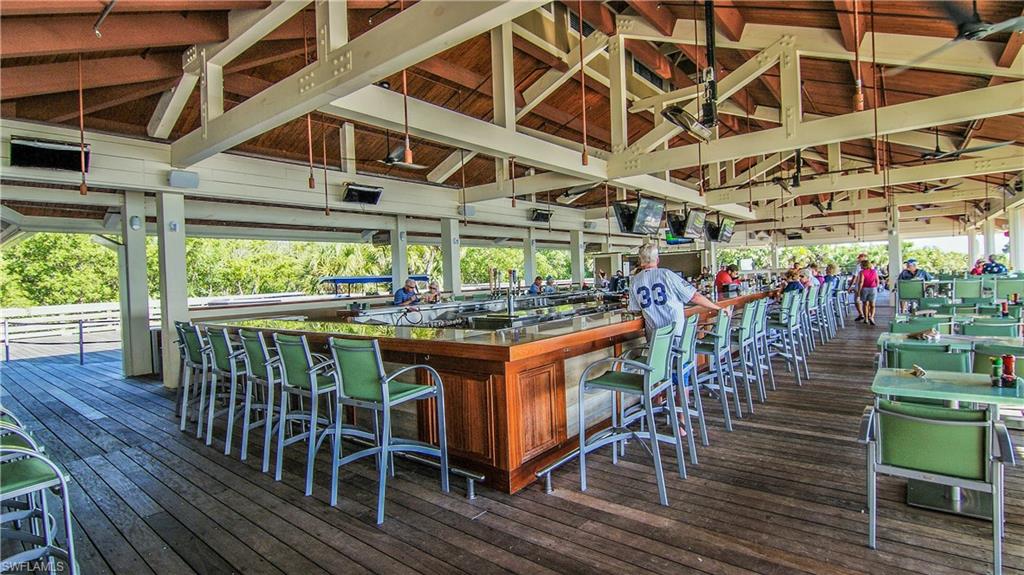 PELICAN BAY WOODS - Residential