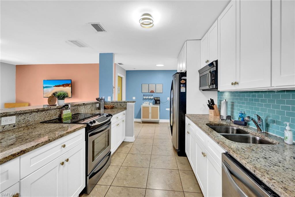 YACHT CLUB - Residential