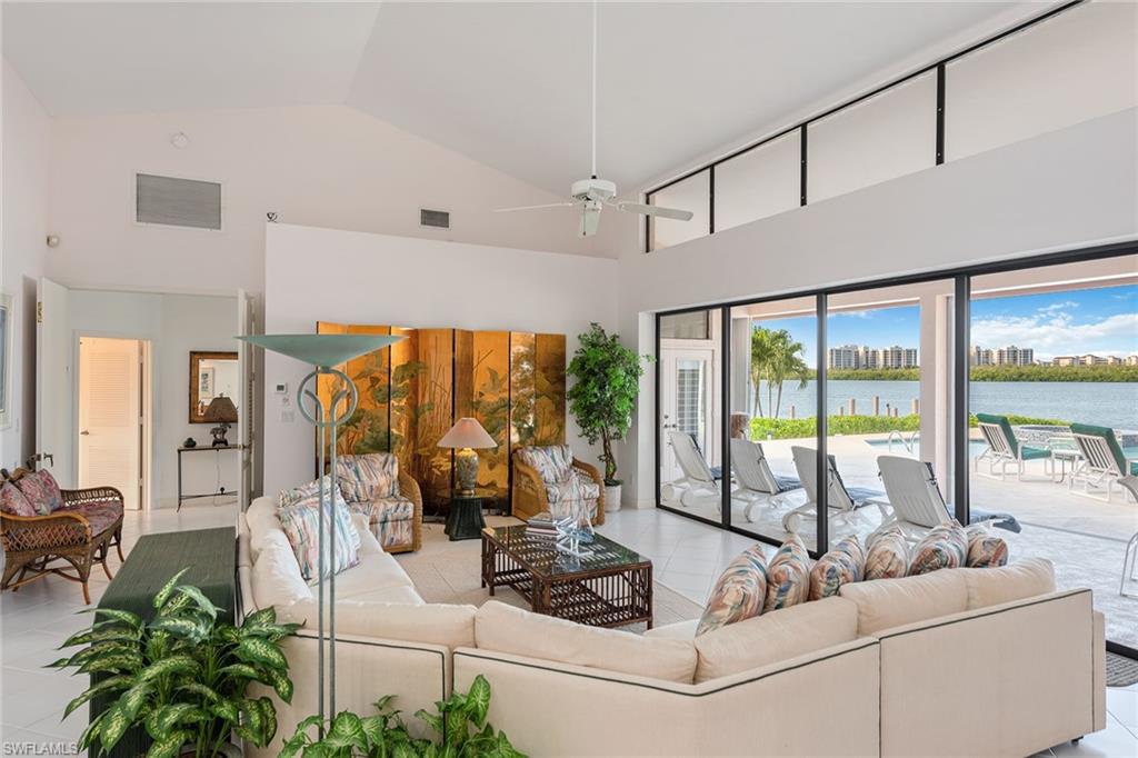 MARCO BEACH - Residential