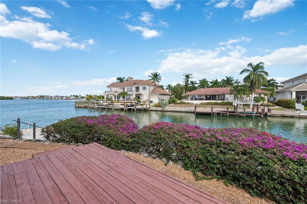 MARCO BEACH - Residential