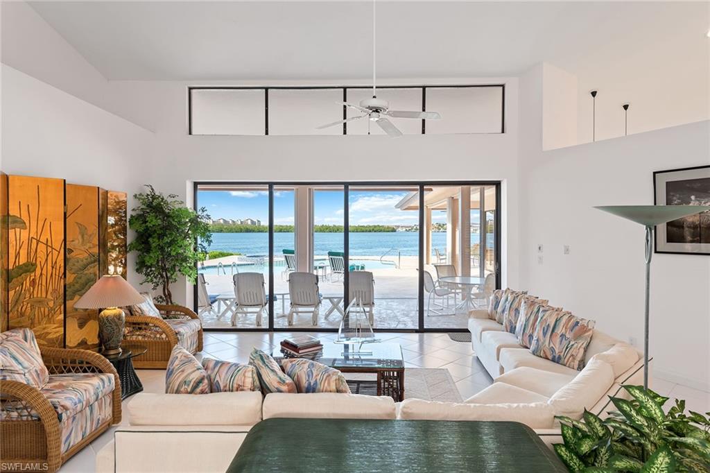 MARCO BEACH - Residential