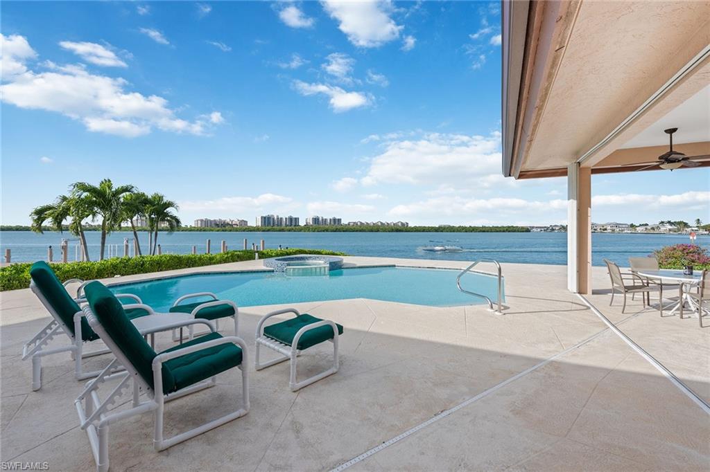 MARCO BEACH - Residential