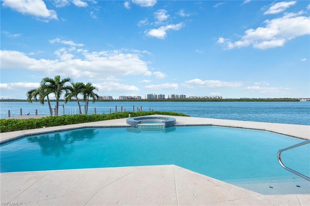 MARCO BEACH - Residential