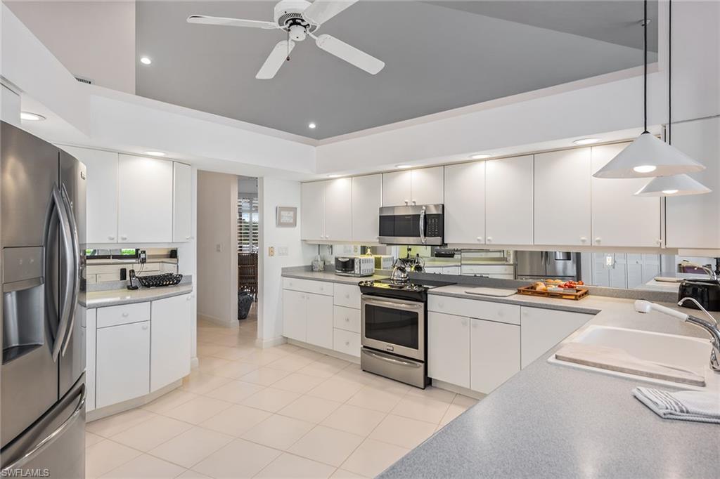 MARCO BEACH - Residential