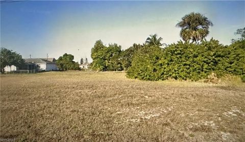2612 NE 21st PL CAPE CORAL FL 33909