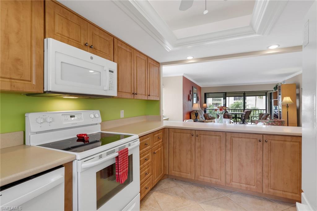 WINDJAMMER VILLAGE AT THE LAND - Residential