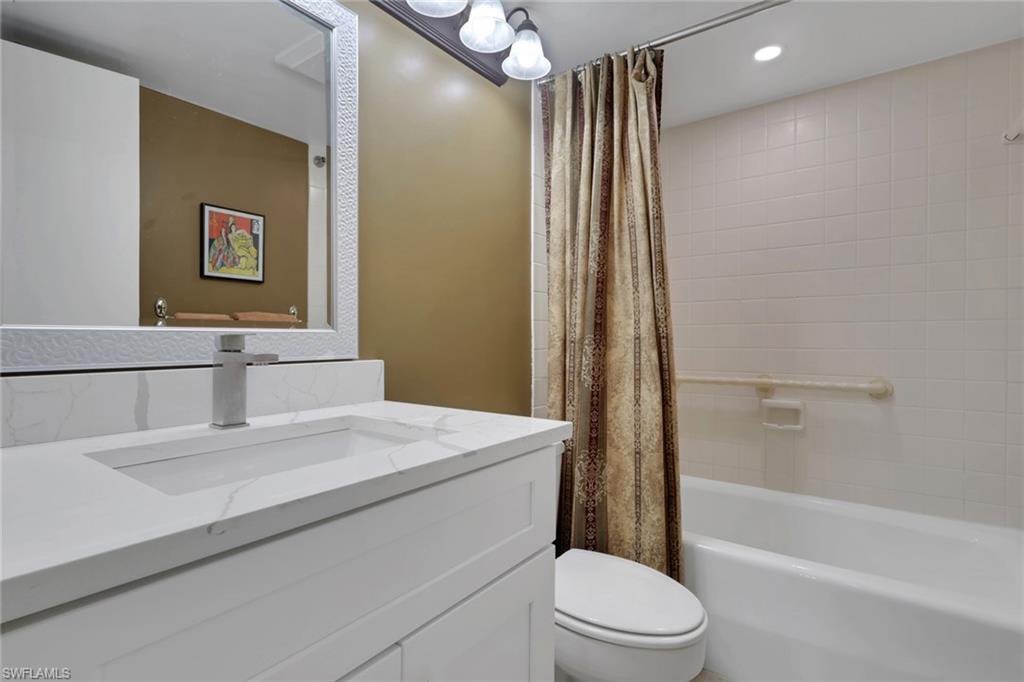 WINDJAMMER VILLAGE AT THE LAND - Residential