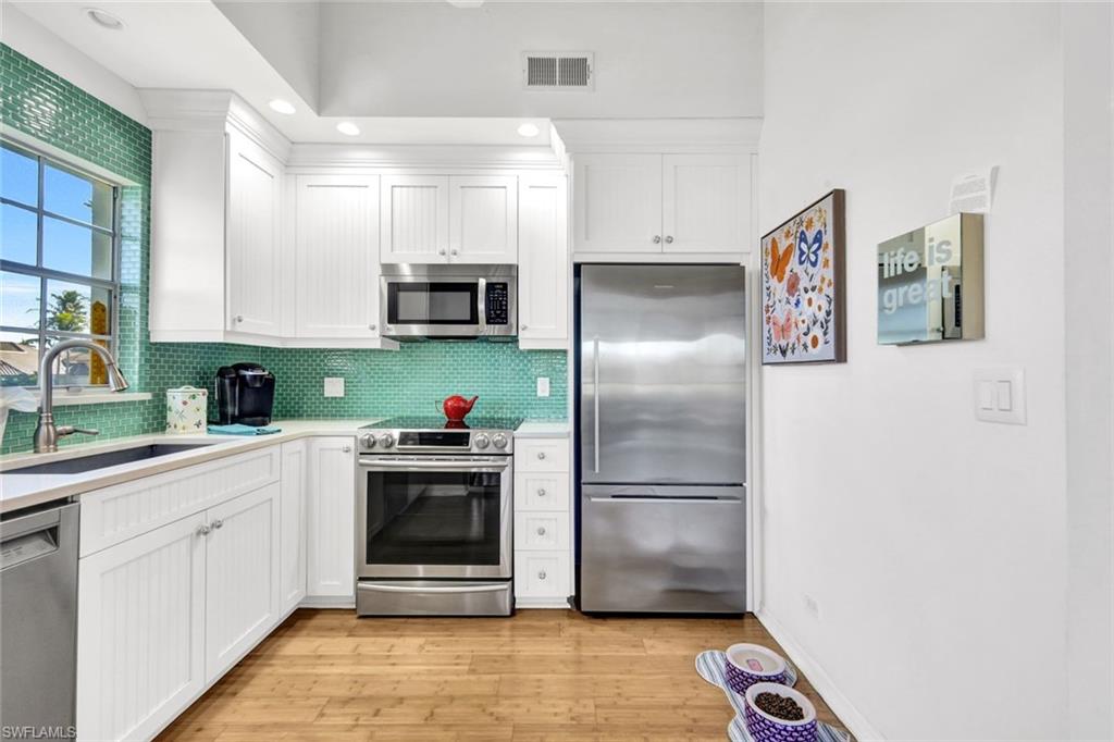 RIVERS EDGE - Residential