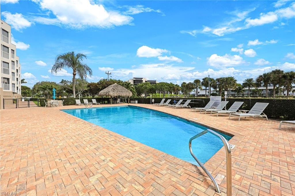 SOUTHERN BREEZE GARDENS - Residential