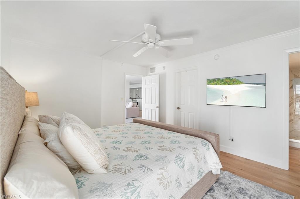 PELICAN POINT - Residential