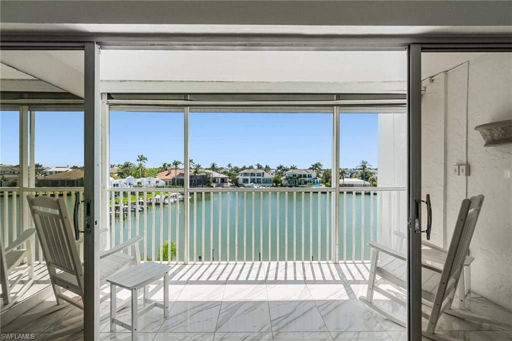 300 Park Shore DR 4C