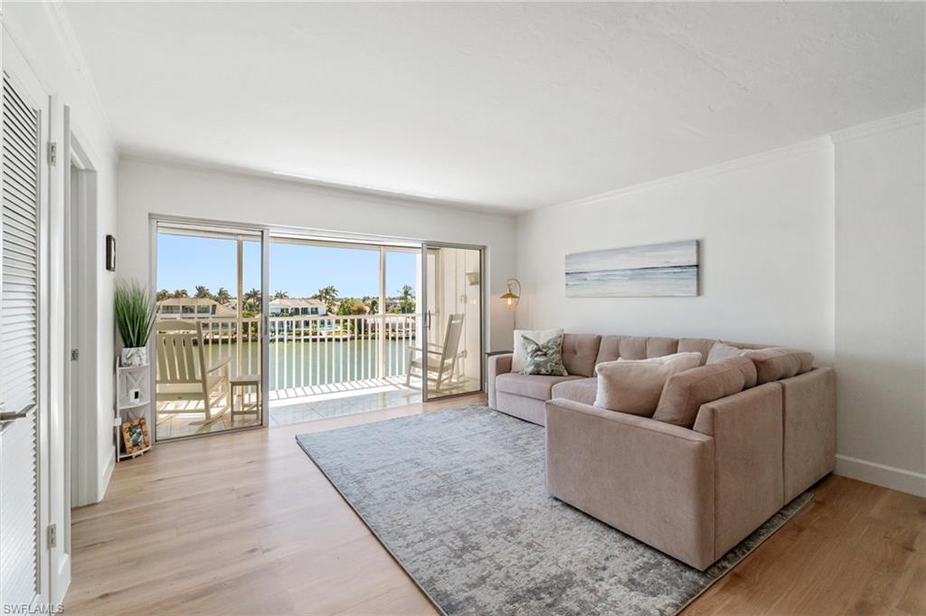 300 Park Shore DR 4C