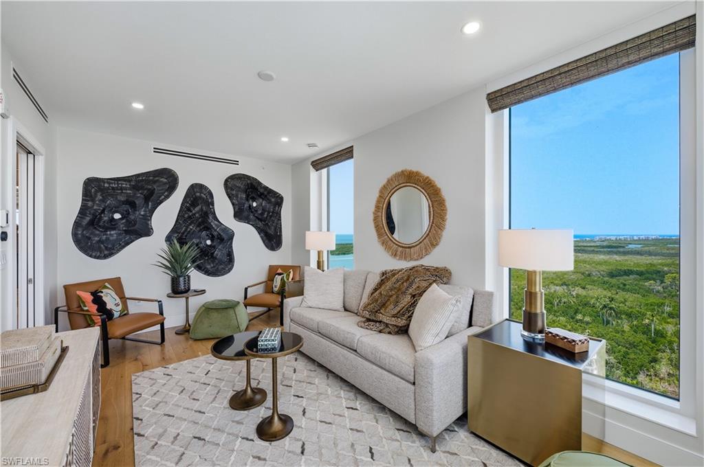 KALEA BAY TOWER 200 - Residential